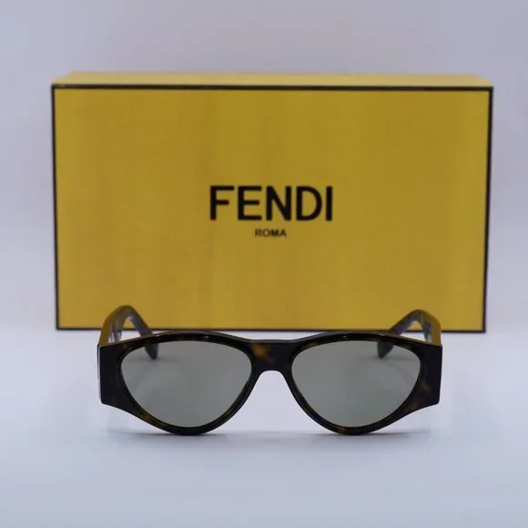 Fendi FE40158I 52E Sunglasses Dark Havana Oval Frame, Brown Lenses Fendi FE40158I 52E Dark Havana/Brown 55-15-145 Sunglasses  main image 4